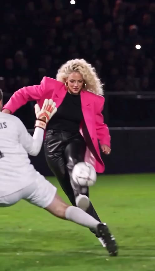 The keeper dives past in an Ozil goal AI video